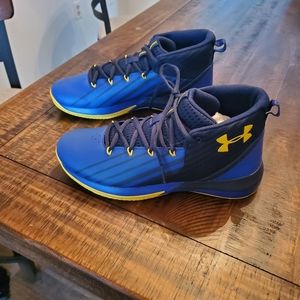 Under Armour Basketball Shoes 7Y